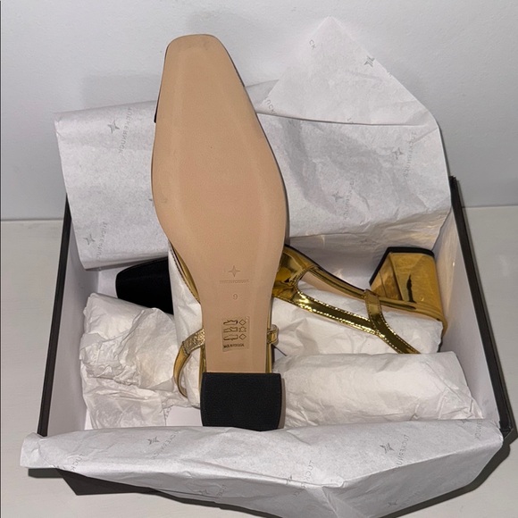 Gold and Black Slingback Heels - Picture 4 of 4